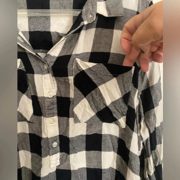 💥Lucky Brand Women Buffalo Plaid Buttons Down Top Black & White M - Picture 4 of 12